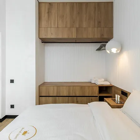 Apartament Mini-hotel Near Les Kurbas Theatre