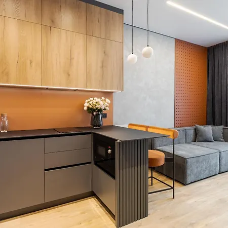 아파트 Mini-hotel Near Les Kurbas Theatre *