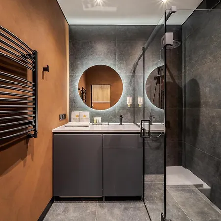 Apartman Mini-hotel Near Les Kurbas Theatre *