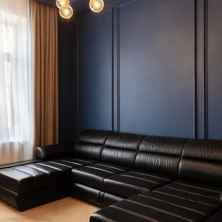 Mini-hotel Near Les Kurbas Theatre 아파트