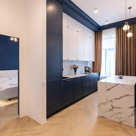 아파트 Mini-hotel Near Les Kurbas Theatre 리비프