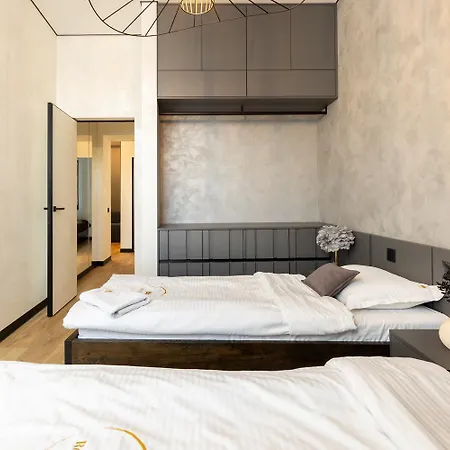 Mini-hotel Near Les Kurbas Theatre 아파트 리비프