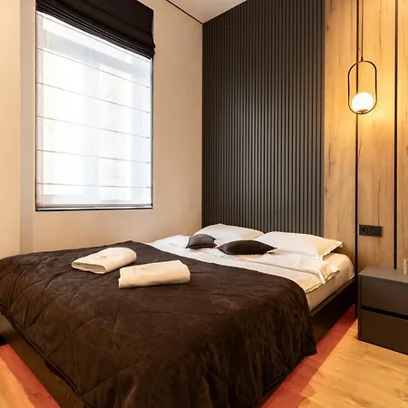 Mini-hotel Near Les Kurbas Theatre 아파트