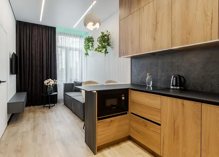 Mini-hotel Near Les Kurbas Theatre