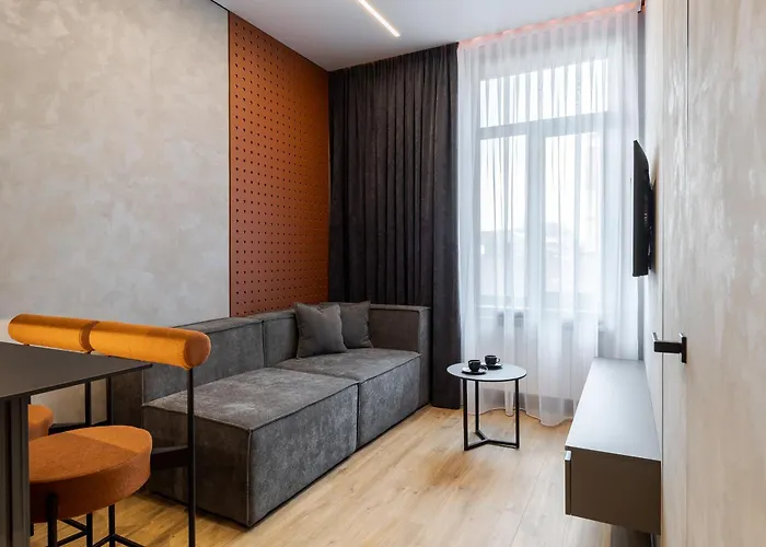 Mini-hotel Near Les Kurbas Theatre